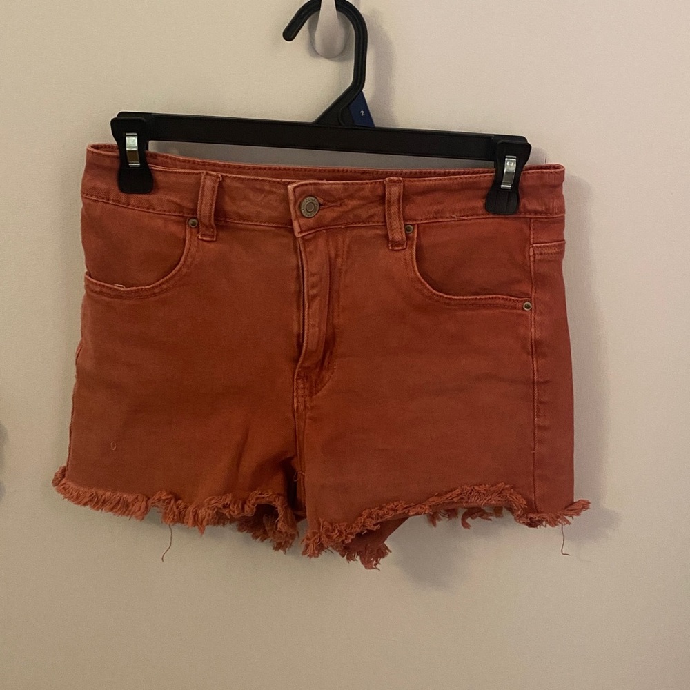 Zenana brand Frayed Hem rust  red color Denim Shorts